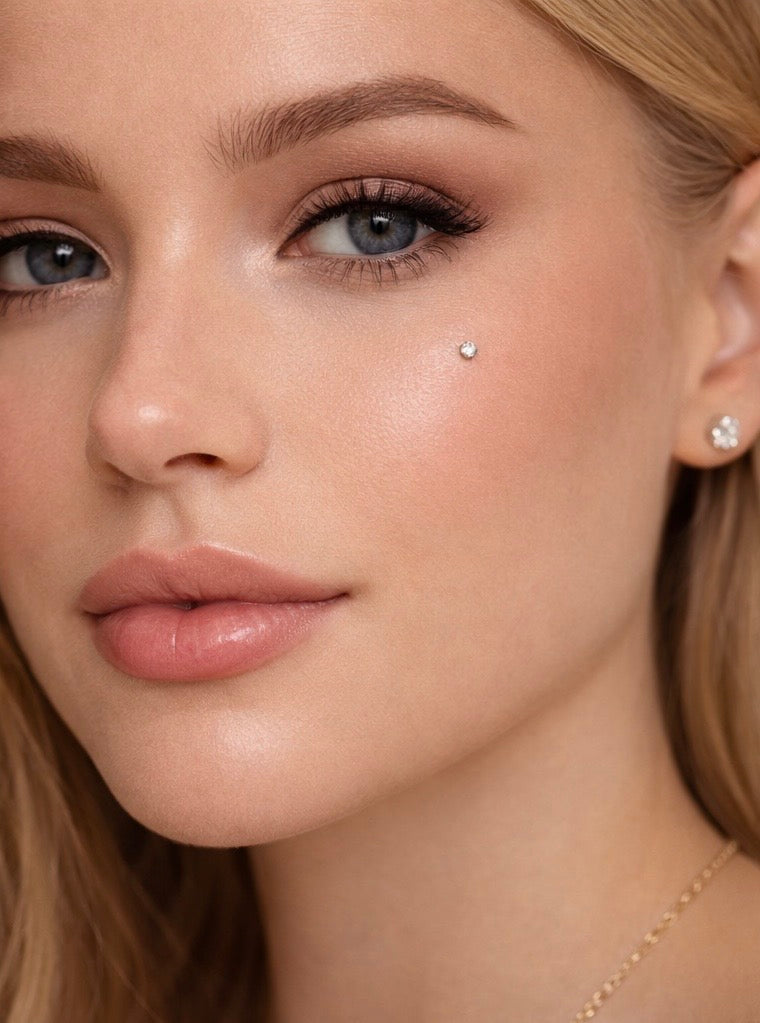 Face Dermal piercing